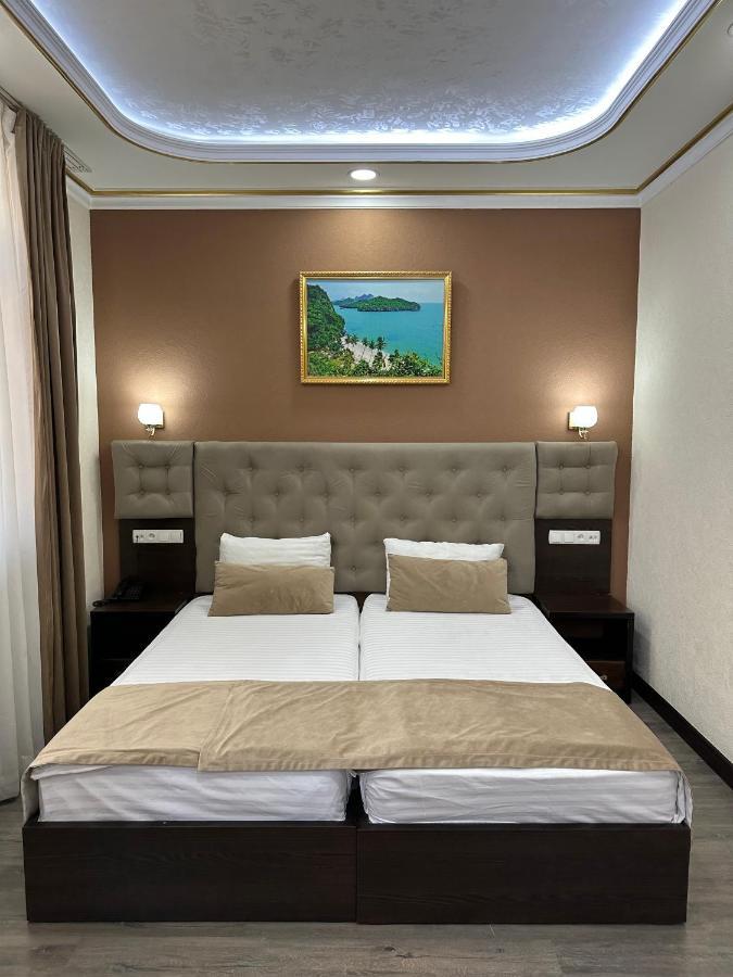 Hotel Grand Art Tashkent Esterno foto