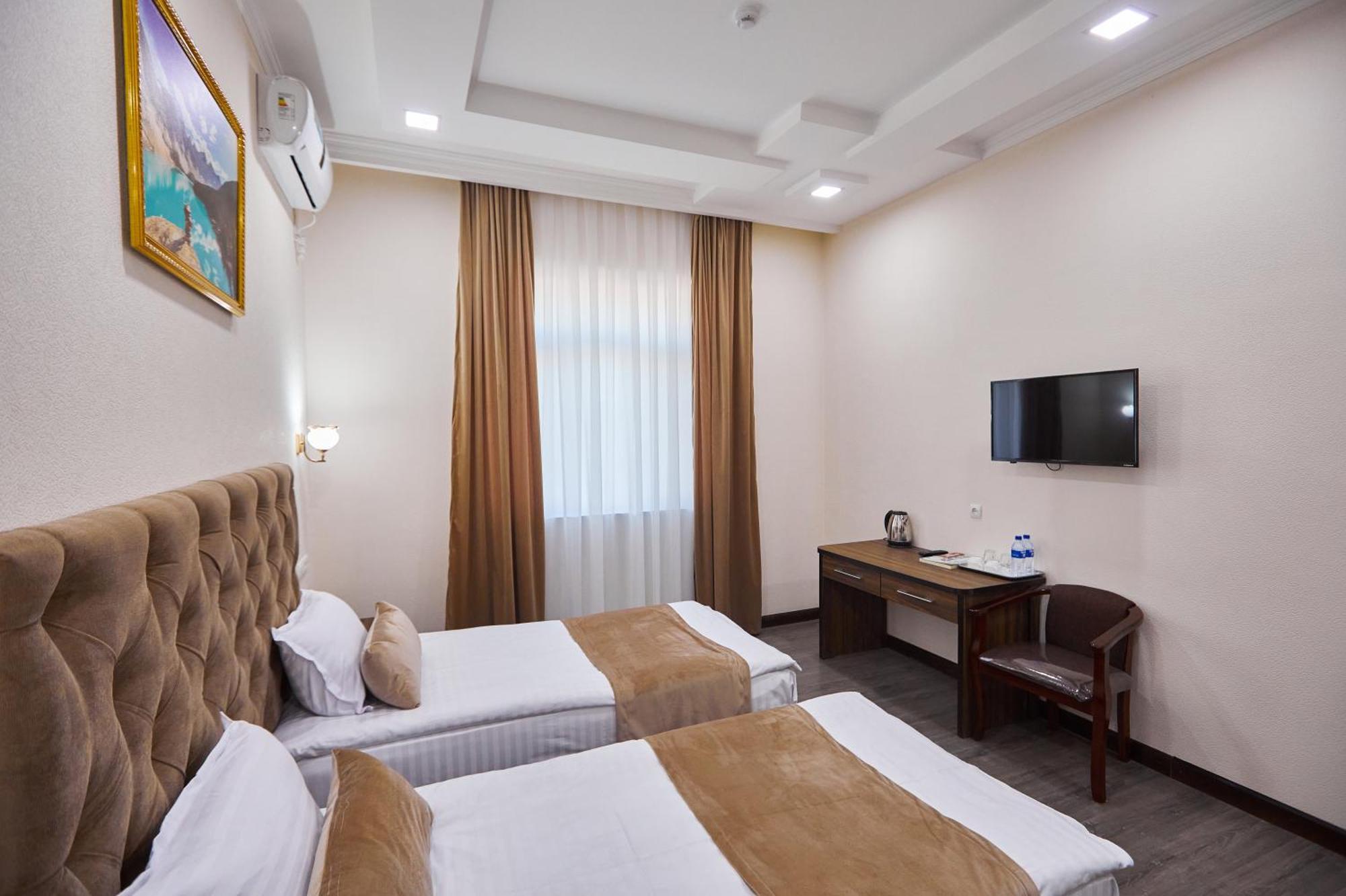 Hotel Grand Art Tashkent Esterno foto