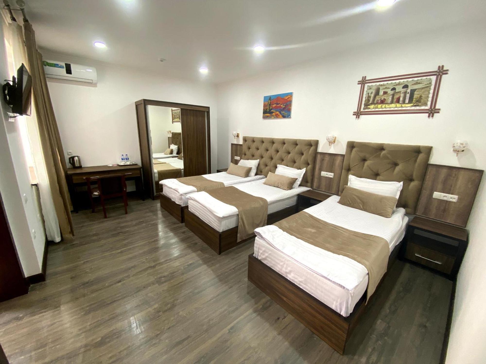 Hotel Grand Art Tashkent Esterno foto