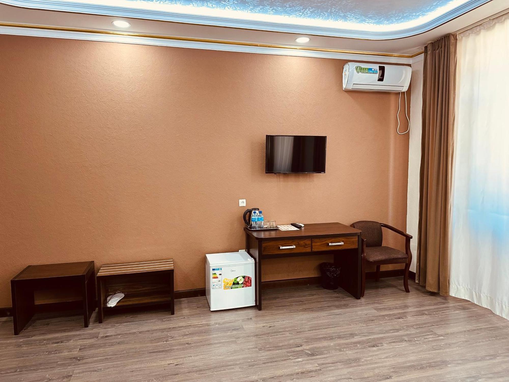 Hotel Grand Art Tashkent Esterno foto