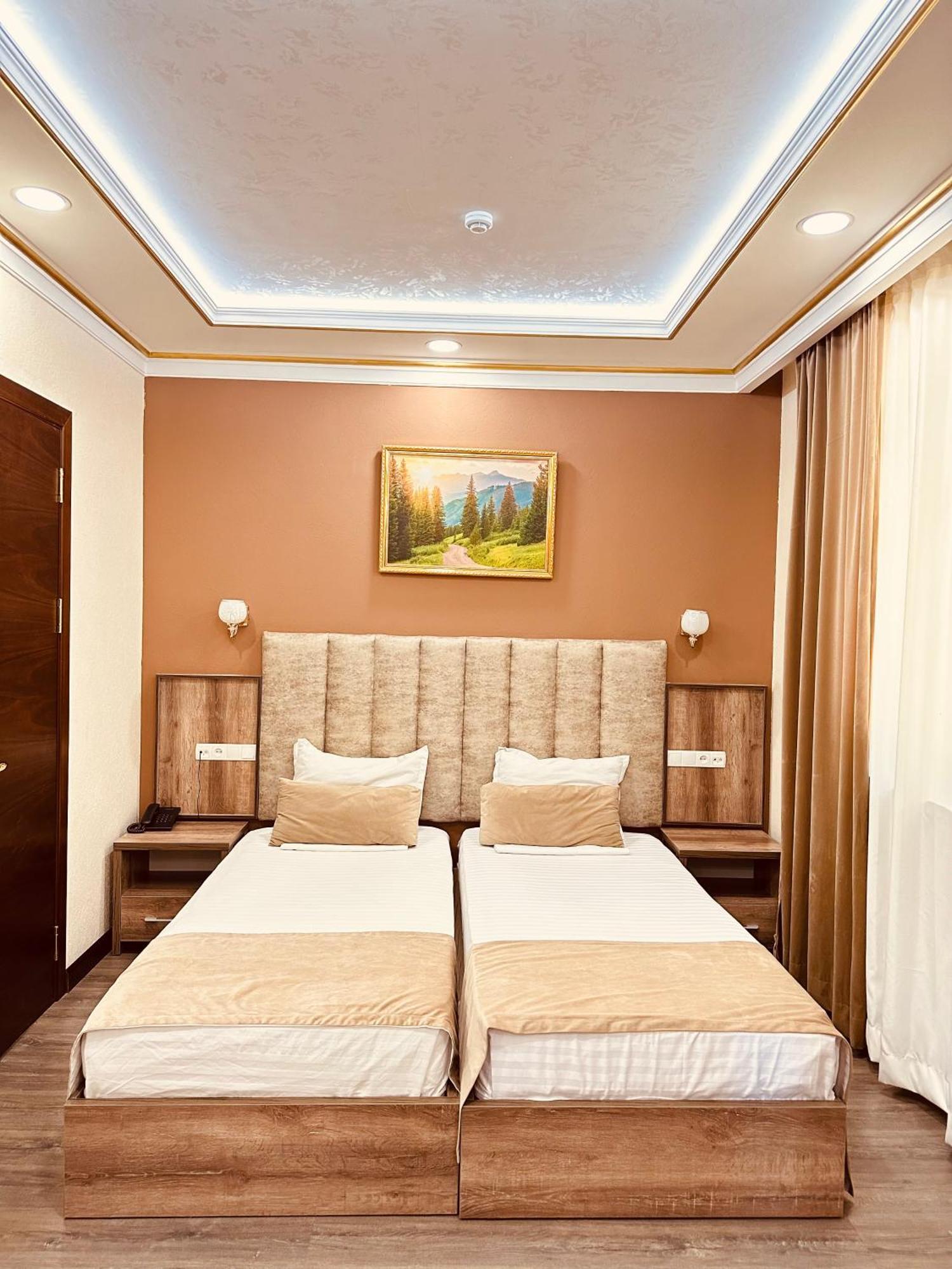 Hotel Grand Art Tashkent Esterno foto