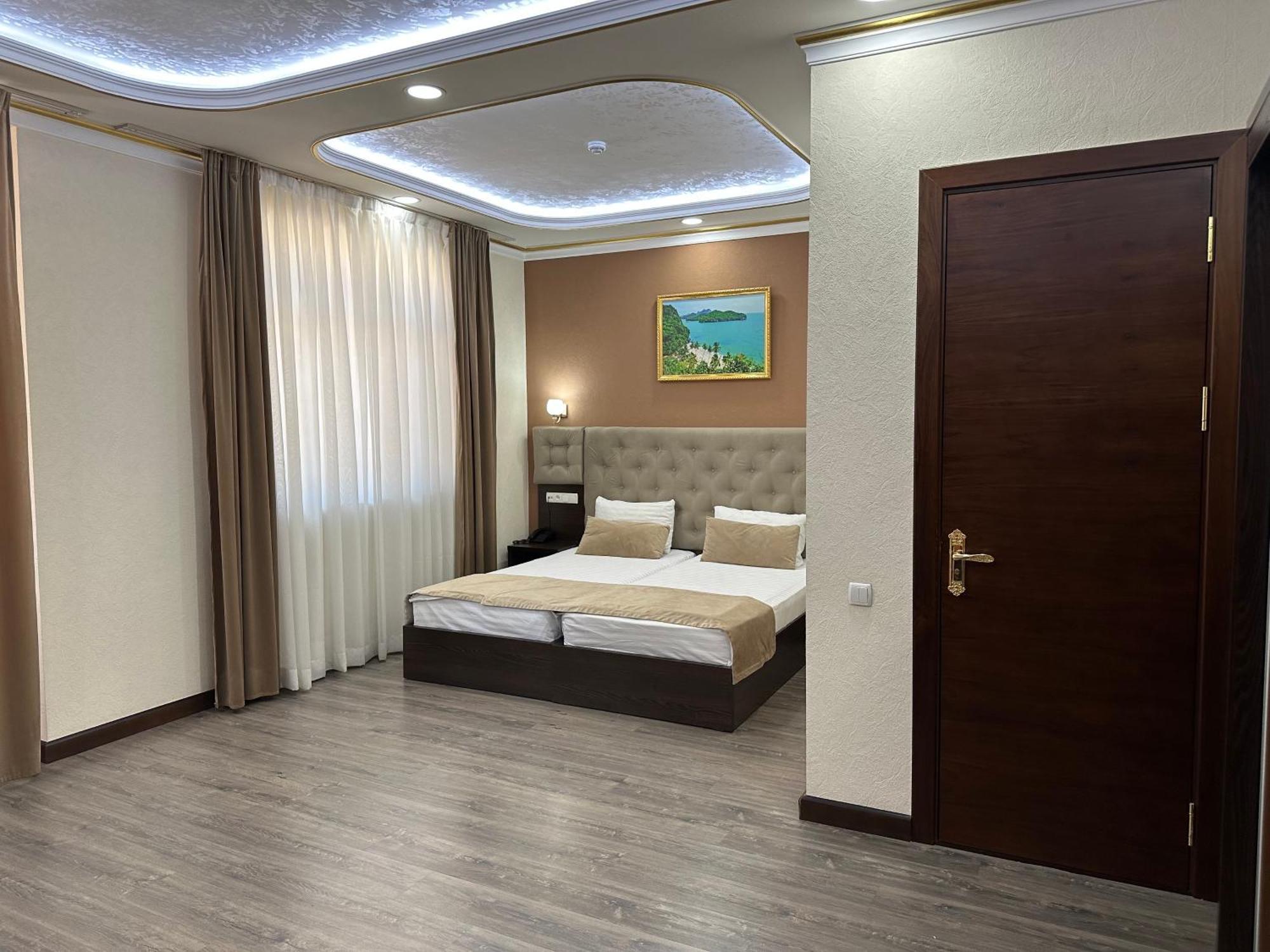 Hotel Grand Art Tashkent Esterno foto