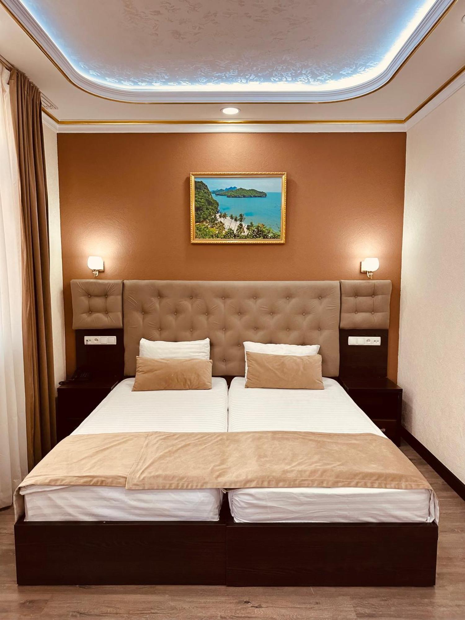 Hotel Grand Art Tashkent Esterno foto