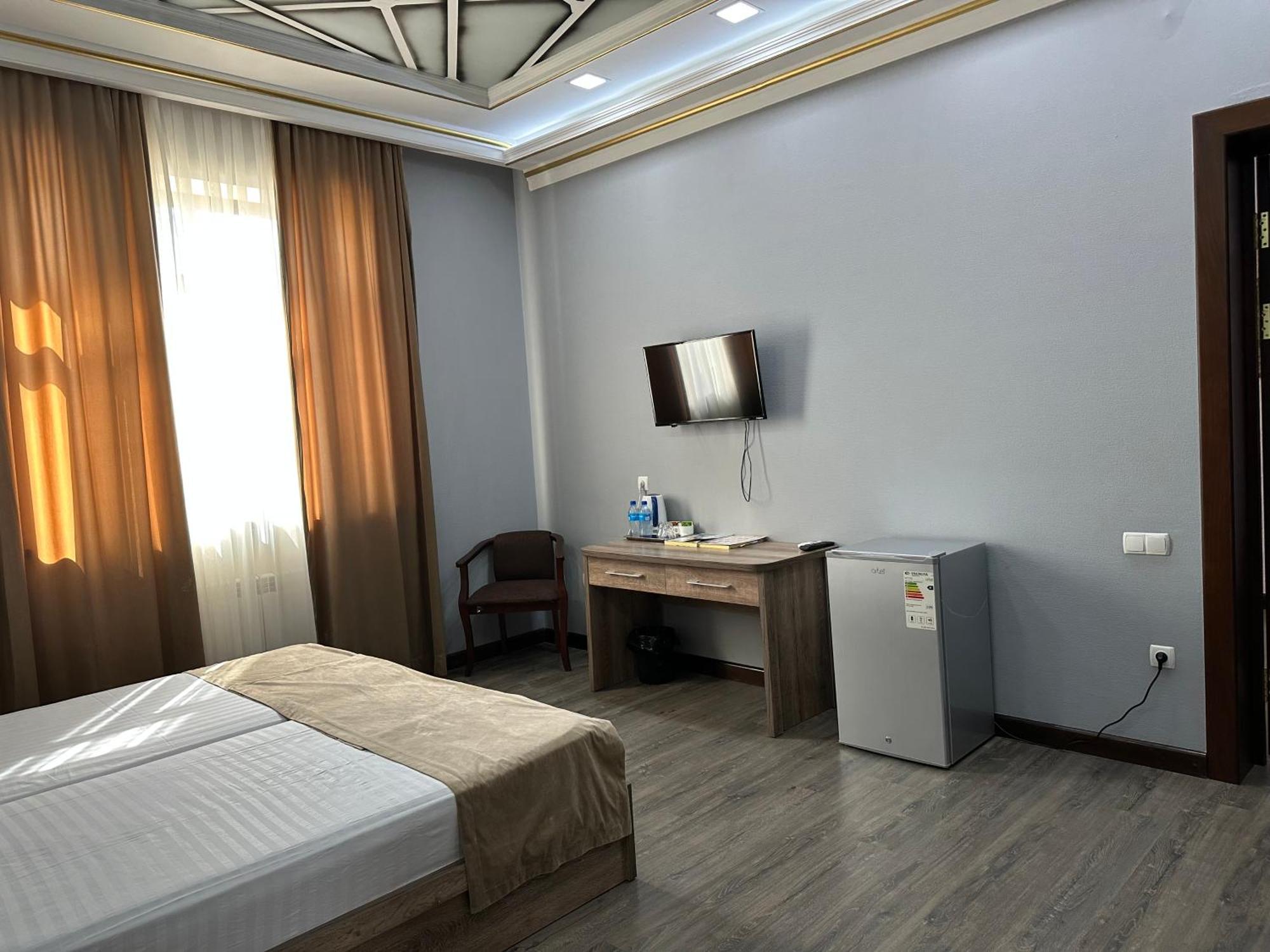 Hotel Grand Art Tashkent Esterno foto